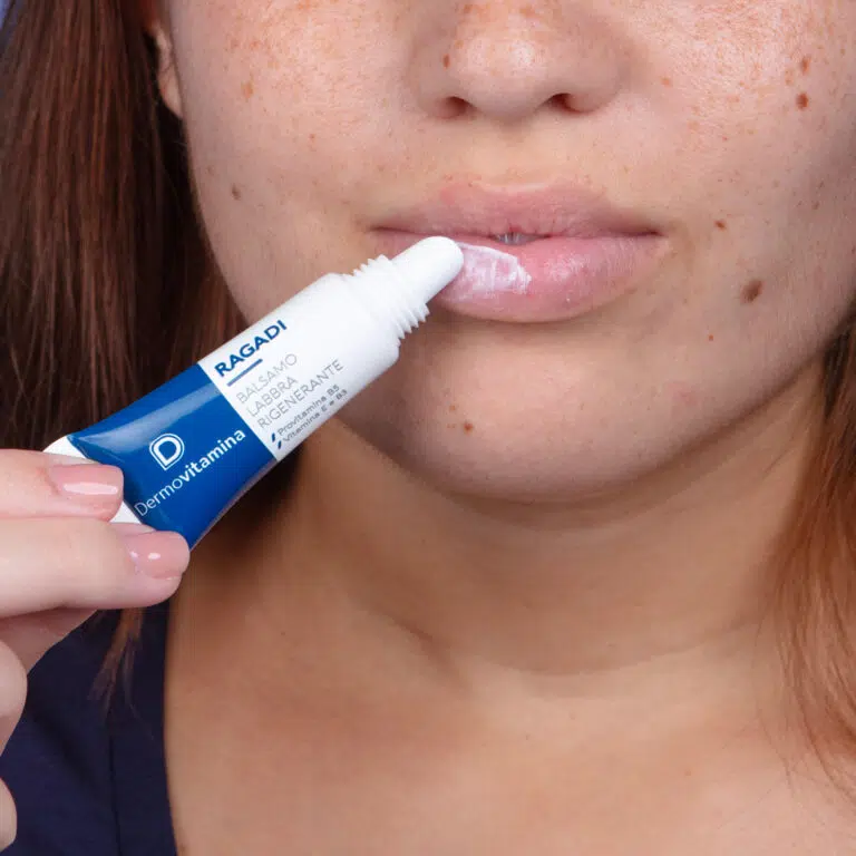 RAGADI  BALSAMO LABBRA RIGENERANTE